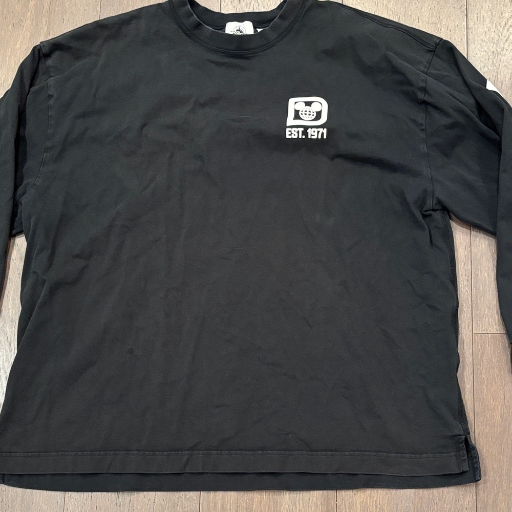 Black Long-Sleeve Graphic Tee